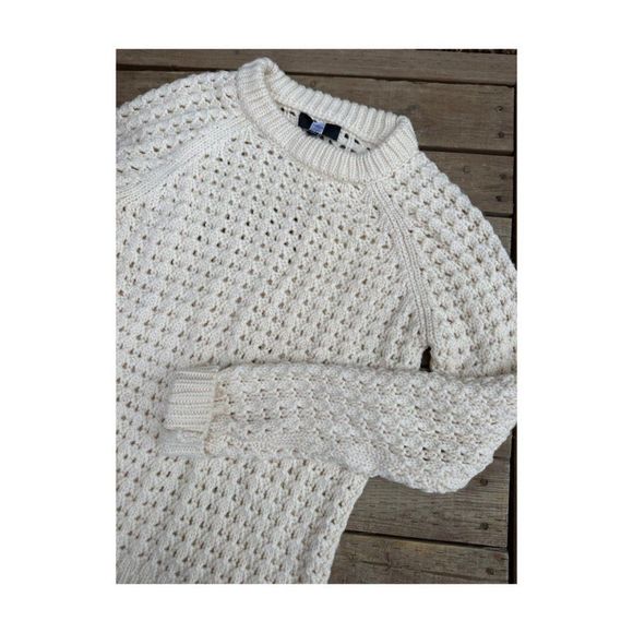 Saks Fifth Ave Chunky Knit Sweater Crew 100% Wool Neutral Ivory Sz M - Picture 4 of 6